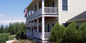 Red-Mulch-1024×7671-300×300